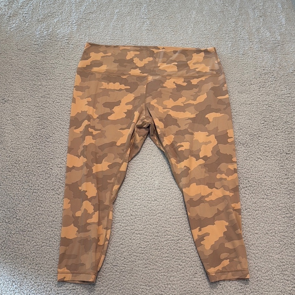 Lululemon Align High-Rise Pant 25"
Heritage 365 Camo Beige Multi